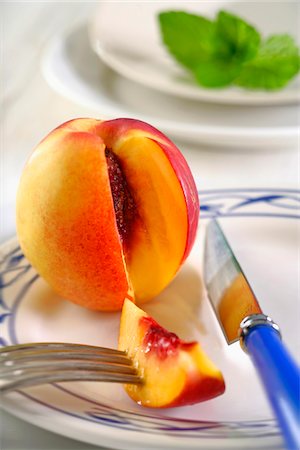 peach - Brugnon Stock Photo - Premium Royalty-Free, Code: 652-05808382