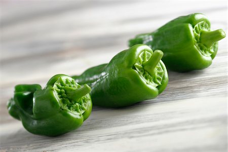 Green peppers Stock Photo - Premium Royalty-Free, Code: 652-05808391