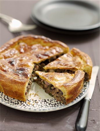 Tarte aux champignons Photographie de stock - Premium Libres de Droits, Code: 652-05808474