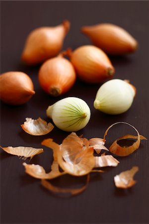 simmering - Grelot onions Stock Photo - Premium Royalty-Free, Code: 652-05808640