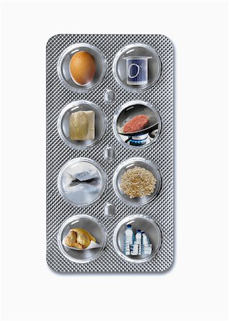 pill production - Tablet of products for the  Dukan Diet :phase of attack Stock Photo - Premium Royalty-Free, Code: 652-05808681