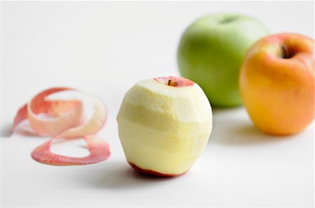 peeling - Assorted apples Foto de stock - Sin royalties Premium, Código: 652-05808920