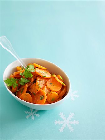 Carrot salad with fresh coriander Foto de stock - Sin royalties Premium, Código: 652-05809442