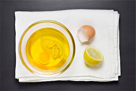 express (delivery) - Ingredients for homemade mayonnaise Stock Photo - Premium Royalty-Free, Code: 652-05809587