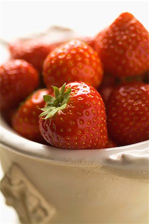 simsearch:652-03801651,k - Strawberries Foto de stock - Sin royalties Premium, Código: 652-06818629