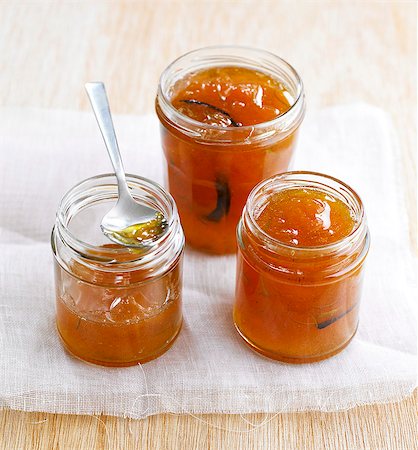 simsearch:652-03801851,k - Filling the jars with the jam Stock Photo - Premium Royalty-Free, Code: 652-06818678