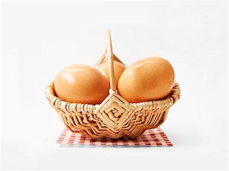 simsearch:652-06818814,k - Basket of eggs Stock Photo - Premium Royalty-Free, Code: 652-06818808