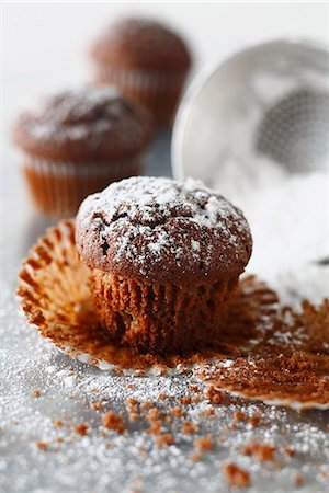 simsearch:652-06819301,k - Chocolate muffin Stockbilder - Premium RF Lizenzfrei, Bildnummer: 652-06819021