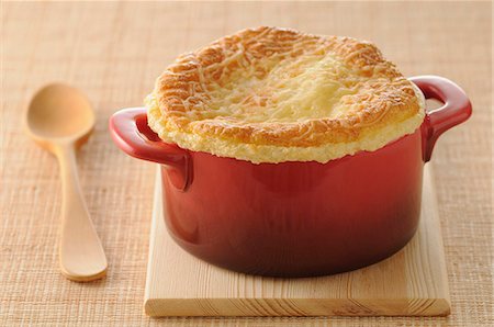 simsearch:652-06818892,k - Traditional cheese soufflé Stock Photo - Premium Royalty-Free, Code: 652-06819148
