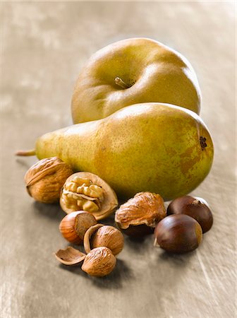 Composition with autumn fruit Stock Photo - Premium Royalty-Free, Code: 652-06819256