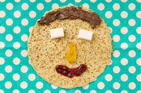 simsearch:652-07656006,k - Crepe with a face Stock Photo - Premium Royalty-Free, Code: 652-07655318