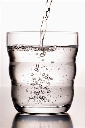 Glass of water Foto de stock - Sin royalties Premium, Código: 652-07655578