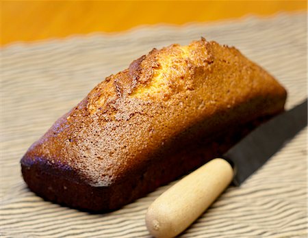 simsearch:652-07655209,k - Pound cake Foto de stock - Sin royalties Premium, Código: 652-07655809