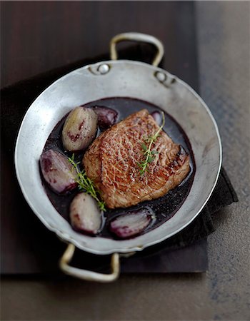 simsearch:652-05807955,k - Piece of beef in red wine and shallot sauce Stock Photo - Premium Royalty-Free, Code: 652-07655822