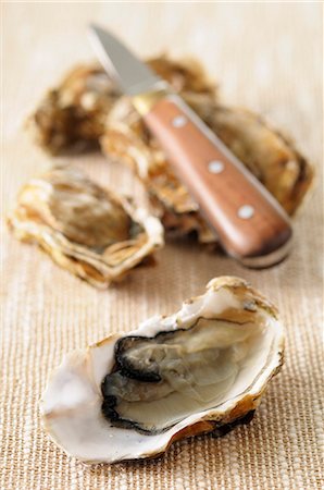 Oysters Stock Photo - Premium Royalty-Free, Code: 652-07656306