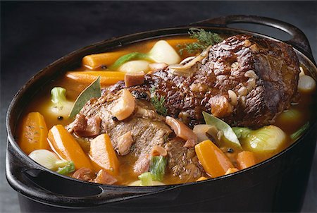 simsearch:652-01666673,k - beef and vegetable stew Foto de stock - Royalty Free Premium, Número: 652-01666756