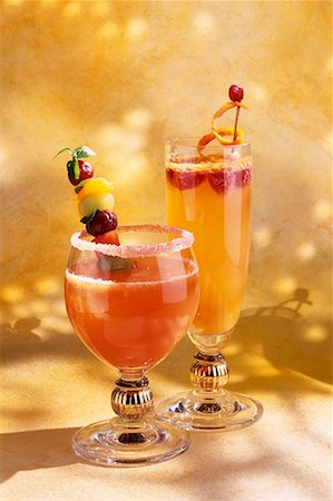 Fruit cocktails without alcohol Stock Photo - Premium Royalty-Free, Code: 652-01666898