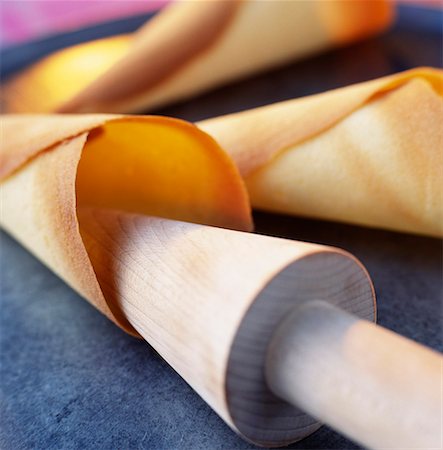 homemade ice cream cones Stock Photo - Premium Royalty-Free, Code: 652-01666960