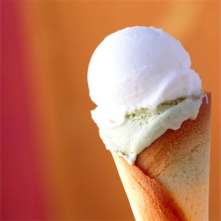Cone with scoops of ice cream Stock Photo - Premium Royalty-Free, Code: 652-01666961