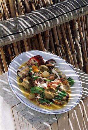 shellfish and baby vegetable salad Stock Photo - Premium Royalty-Free, Code: 652-01667113