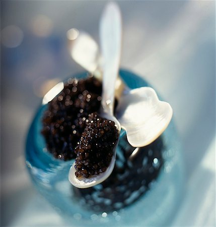 spoonful of caviar Foto de stock - Sin royalties Premium, Código: 652-01667374