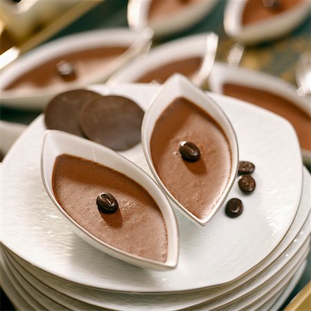 chocolate mousse Stock Photo - Premium Royalty-Free, Code: 652-01667468