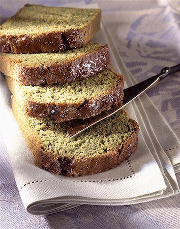 Matcha green tea cake Stock Photo - Premium Royalty-Free, Code: 652-01667781