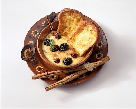 French toast and spicy cream dessert Foto de stock - Sin royalties Premium, Código: 652-01668214