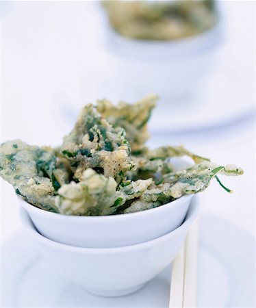 frittiert - Seaweed tempura Stock Photo - Premium Royalty-Free, Code: 652-01668515