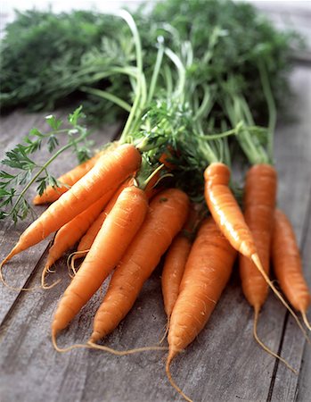 simsearch:652-01669068,k - Carrots with their tops Foto de stock - Sin royalties Premium, Código: 652-01669068
