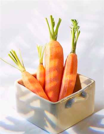 simsearch:652-01669068,k - carrot shoots Foto de stock - Sin royalties Premium, Código: 652-01669250