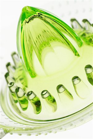 squeezer - lemon squeezer Stock Photo - Premium Royalty-Free, Code: 652-01669596