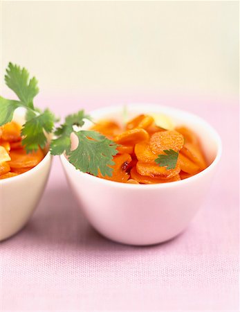 simsearch:652-03800469,k - baby carrot marsala Stock Photo - Premium Royalty-Free, Code: 652-01669947