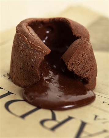 Moelleux au chocolat, gâteau mou Photographie de stock - Premium Libres de Droits, Code: 652-02221227