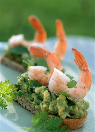 simsearch:652-03635442,k - Shrimp and guacamole toasts Stock Photo - Premium Royalty-Free, Code: 652-02221613