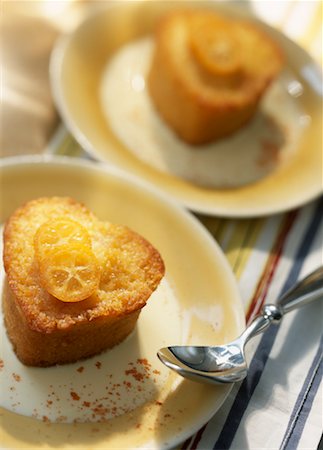 Orange Financiers Stock Photo - Premium Royalty-Free, Code: 652-02221863