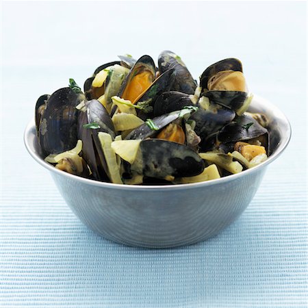 mussels in white wine Stock Photo - Premium Royalty-Free, Code: 652-02221987
