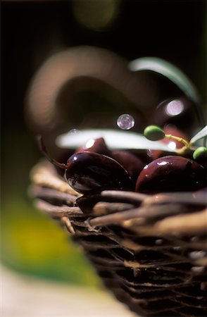 black olives Stock Photo - Premium Royalty-Free, Code: 652-02222488