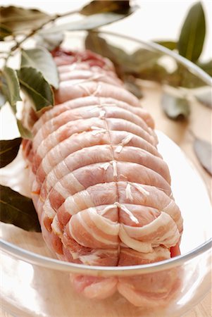 Raw turkey roast Foto de stock - Sin royalties Premium, Código: 652-03634190