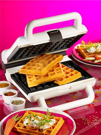 Waffle iron Stock Photo - Premium Royalty-Free, Code: 652-03634234