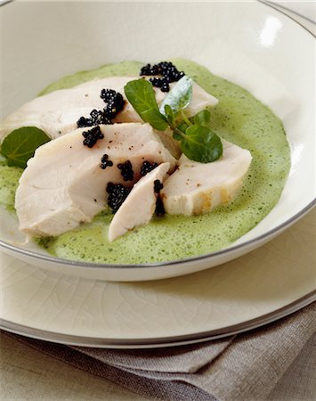 fish gourmet - Poulard hen breast with creamy sorrel Stock Photo - Premium Royalty-Free, Code: 652-03634688