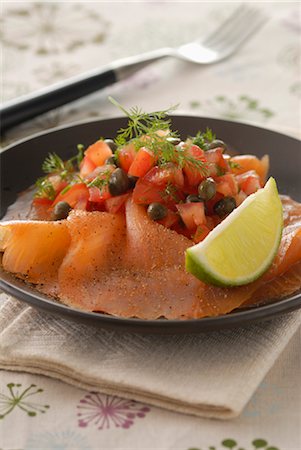 Salmon Carpaccio Foto de stock - Sin royalties Premium, Código: 652-03634993