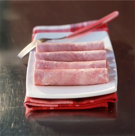 Rolls of boiled ham Stock Photo - Premium Royalty-Free, Code: 652-03635076