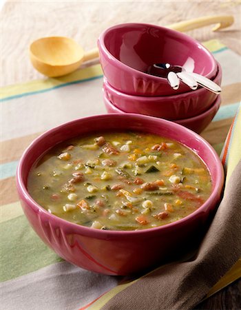 simsearch:652-03801270,k - Pistou soup Foto de stock - Sin royalties Premium, Código: 652-03635595