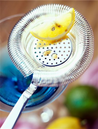 filtered - Cocktail sieve Stock Photo - Premium Royalty-Free, Code: 652-03633102