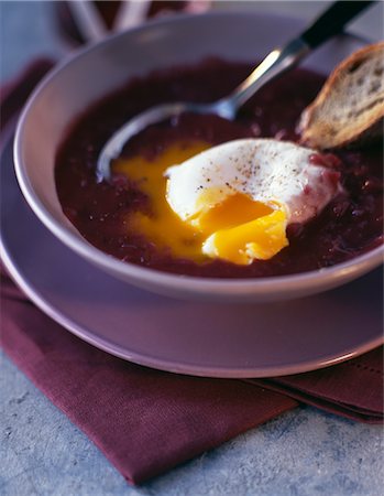 poached egg in red wine sauce Stock Photo - Premium Royalty-Free, Code: 652-03633159