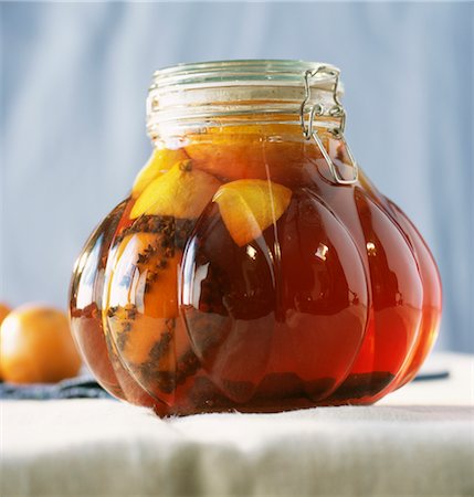 preserves and jar - orange wine Stock Photo - Premium Royalty-Free, Code: 652-03633228