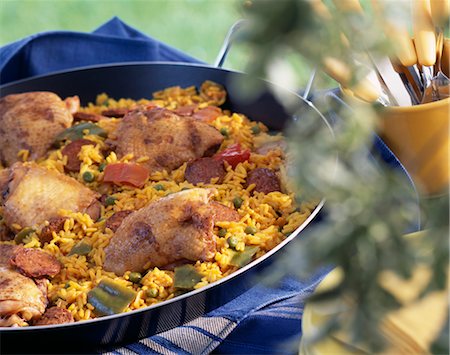 simsearch:652-03801213,k - Paella Photographie de stock - Premium Libres de Droits, Code: 652-03633305