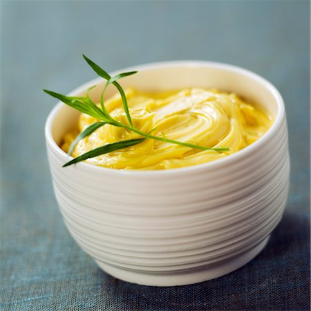 Bearnaise sauce Foto de stock - Sin royalties Premium, Código: 652-03633356