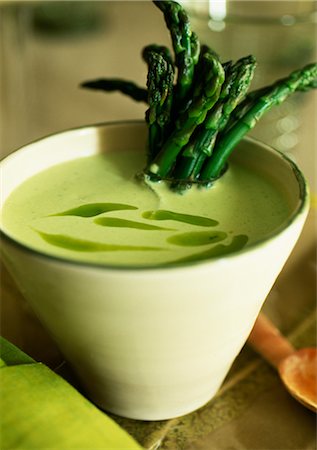 simsearch:652-03802467,k - Asparagus soup Foto de stock - Sin royalties Premium, Código: 652-03633516